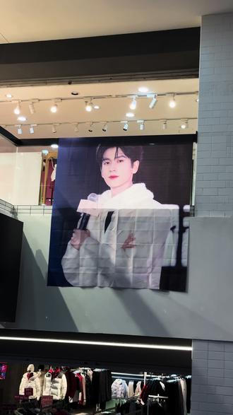 来打卡张凌赫痛楼
百盛开启张凌赫痛楼模式#张凌赫#探店#应援#痛楼#线下追星