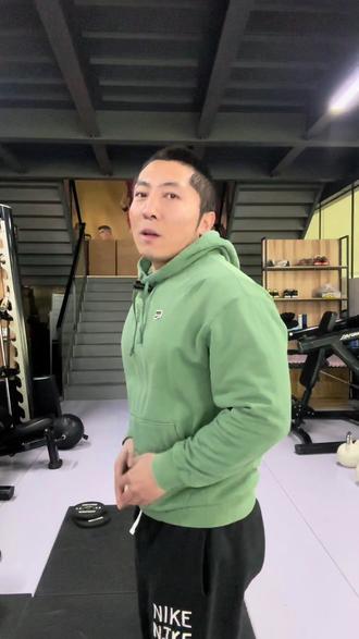 #健身小白必看经验 #健身干货 #核心收紧 90%的小白收紧核心都做错了,然后越练越骨盆前倾、翼状肩胛