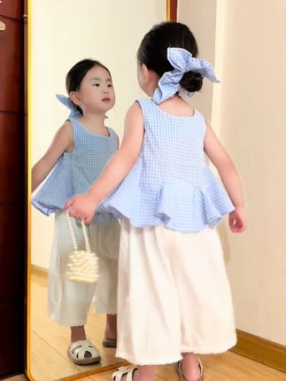 金价暴跌背后的真相 在四次重大打击下,黄金价格瞬间狂跌200美元。#掘金计划2025#金融 #思维 #理财 #赚钱