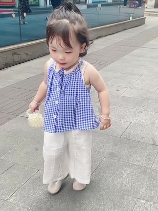夏日小确幸·从一件新衣开启,换上清爽新装,和宝贝一起搜集夏天的美好~#夏天该有的样子 #骗你生女儿系 #女儿穿搭 #生女儿就是用来打扮的 #女宝穿搭