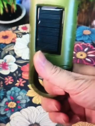 可以太阳能手摇发电的应急照明灯手电筒#太阳能手摇手电筒