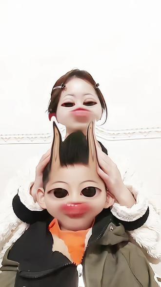 指哪打哪的小劳弟#手势舞 #蓝仁特效