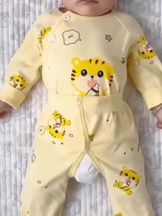 新生婴儿内衣套装春秋纯棉打底分体长袖睡衣初生宝宝无骨秋衣秋裤