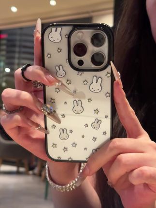 好可爱的兔兔啊~ #这个手机壳真的长在我心巴上了 #仙女必备