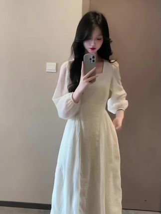 法式温柔风气质白色连衣裙女装早秋新款方领长袖收腰显瘦长裙子女#气质穿搭 #穿出自信穿出美丽#洋气减龄 #高端大气#美出高级感