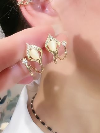 有运费险 时尚百搭925纯银针水滴猫眼镶钻耳钉#925银针防过敏耳饰 #时尚饰品 #优雅气质 #这也太好看了