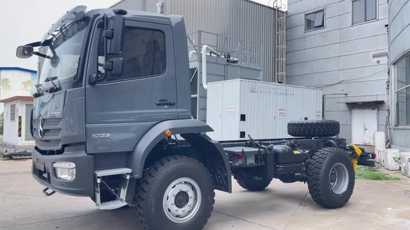 奔驰Atego1023 4×4