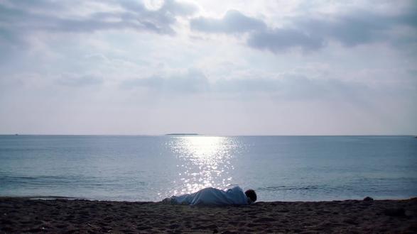 #趁黎明来临之前说爱吧 #梓渝 #海边 #郑朋 #治愈 属于我们的第一支mv🔮