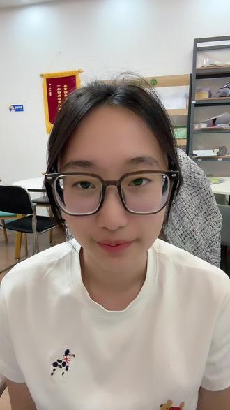 单招骗局大曝光!90%的人都踩过这些坑
💣预科班套路深:
没学籍先读1年再考本校?纯纯浪费时间!考不上不退费,还学不到单招干货&明明能冲更好院校,何必困死在“预科陷阱”?
💣全日制本科助学班真相:
非统招!录取通知仅官网可查,4年换自考本科+函授专科双非学历.社畜边工作也能考的证,何必花十几万+4年青春?血亏警告⚠️
✅单招滑档补救指南
1️⃣冲刺6月对口高考
山西对口高考专科最低60投档!本科专科18哥志愿捡漏全省公办本科/优质专科; 打招办电话验真假,别被“内部录取”忽悠!
2️⃣再战26年单招
考试不难,选择大于努力💪,9月报集训班冲刺去年失利的宝子,这次精准避坑,专科稳了!
单招滑档不可怕,选错路才致命!
#职教高考 #高职单招 #山西对口升学 #对口高考 #职业教育
