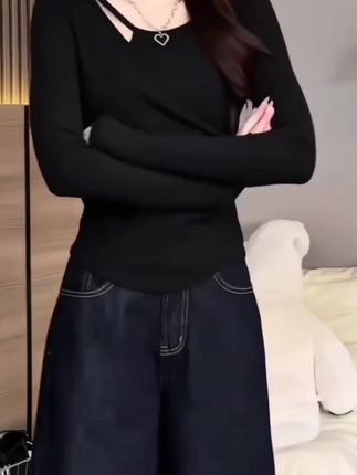 【现货】2025秋季新款 时尚装饰扣子纯色收腰修身显瘦洋气长袖上衣