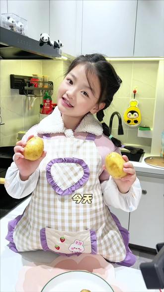 土豆不要老是炒着吃了,来试试这个土豆泥芝士拌饭!二年级小朋友都零失误,超简单~#我的厨房日记 #萌娃 #小厨神 #土豆的神仙吃法 #在家做美食