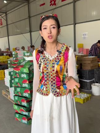 现摘现发,顺丰空运,新疆恐龙蛋 #优质农产品 #新疆恐龙蛋 #新疆恐龙蛋味帝 新疆味帝恐龙蛋到了成熟期,口感非常好吃,夏天一定要来一箱恐龙蛋才完美呢。现摘现发