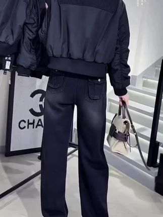 #街头时尚 #洋气减龄#面料柔软舒适的#裤子穿搭 #舒适百搭