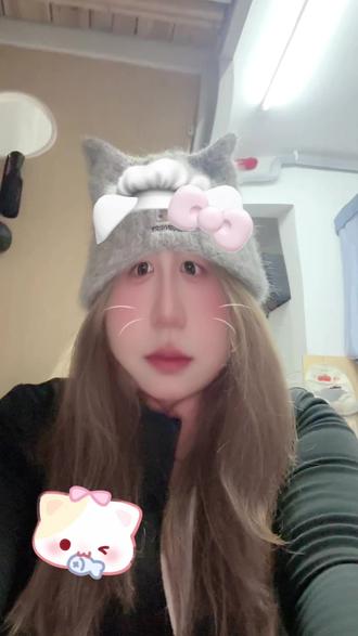 台州说唱2.0
台州特产虽迟但到#乌海 #网红老太太 #你指定有点毛病 #你要的全拿走 #精神状况belike