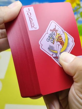 万全烫金小礼盒掼蛋扑克,红红火火很喜庆,不管是送人还是自用都很有牌面#掼蛋#掼蛋专用扑克#掼蛋礼盒#塑料掼蛋扑克#礼盒,