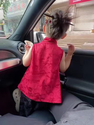 从女孩 到人妻 再到妈妈 一路走来 给我上了一课又一课 课课都不一样 课课都涨知识 课课都铭记于心