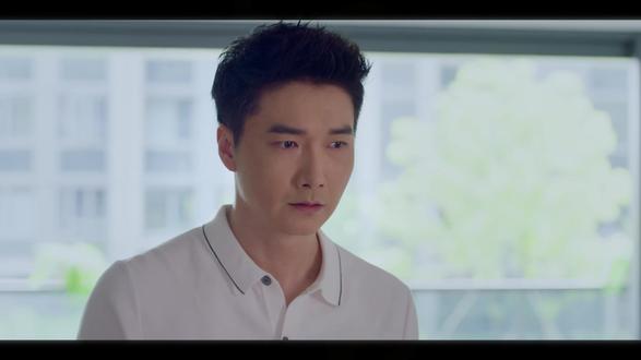 狙击蝴蝶5-6集2 醉酒强吻 + 八年守护!李雾对岑矜的深情藏不住了
婚房惊现婴儿床!岑矜抓包渣男,这波反击太解气
只设两人知道的门锁密码!李雾和岑矜的双向救赎好嗑
用零花钱订蛋糕的少年!李雾的温柔全给了岑矜
八年前拍下出轨证据,八年后强吻救赎,李雾的执念好戳
手撕前夫 + 开公司当对手!岑矜离婚后直接杀疯了
酒后失态的吻是冒犯还是告白?李雾的隐忍我看哭了
扔掉旧物换密码!岑矜告别渣男,开启新生太飒了
物理单科第一却嫌排名低?李雾不仅会护姐还超上进
忘忧草配满屋鲜花!岑矜离婚辞职,把日子过成诗#狙击蝴蝶#高甜来袭#百亿好剧好看计划#陈妍希#万润卡纳剧场