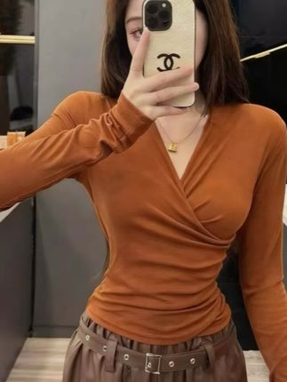 2025秋冬长袖修身型V领拼接轻熟风常规T恤黑色设计感女上衣9115#修身上衣#V领上衣#不规则上衣#打底上衣 #每日分享