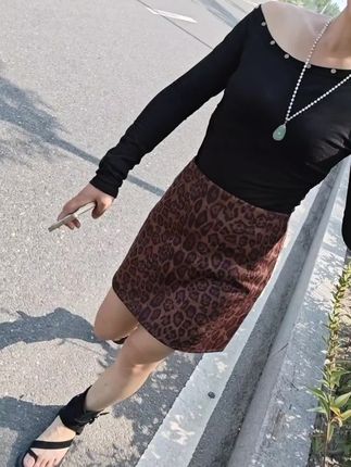 #强烈推荐 #同款 #服饰穿搭 #裙子搭配 #随意穿搭 @DOU+上热门