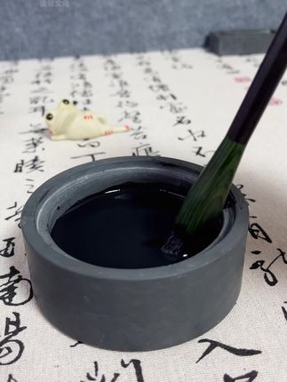 便宜量大书画墨汁,足足五斤,写写画画太好用了!#书法 #毛笔字 #墨汁 #国画 #手写