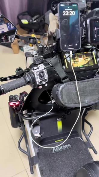 电动车替换圆孔充电器快充无损安装双口充电器不打孔安装 #电动车手机充电器 #电动车手机快充 #双口充电器 #外卖小哥 #九号电动车