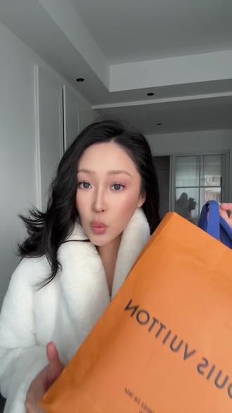 我不拜金你让我拜什么? #对口型飙演技 #名模坤 #你也很为我着迷吧 #创作者中心 #创作灵感