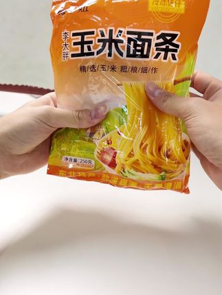 玉米面条李大胖粗粮#美食 #强烈推荐 #太好吃了 #美味 #农产品