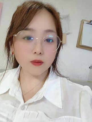 赚钱的日子里没有爱  有爱的日子没有钱  江湖从来只问路 不问心 平凡的日子里 万千琐碎就是生活  别让平淡的生活耗尽你的热情[玫瑰][玫瑰][玫瑰]