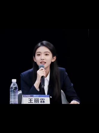 #上热搜 经典语录 樱花树下站谁都美