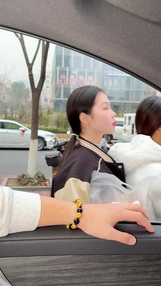 通宵看球续命!碧根果密封罐装锁鲜,酥脆解困不无聊,进球时刻炫几颗,下单速发~#碧根果