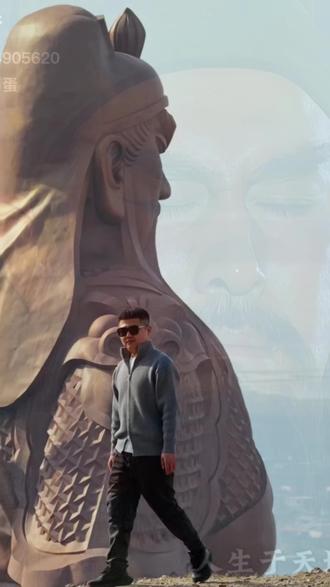 来吧来吧,约吧约吧,
关帝圣像景区,旱地拔葱火热中…