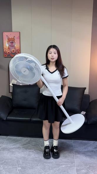 现在连风扇都这么智能了?直接喊一声小美就能控制! #美的电风扇 #电风扇 #风扇 #宝妈推荐 #家用推荐