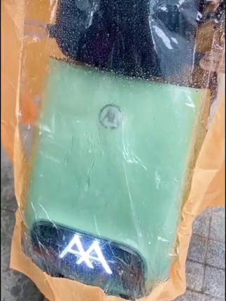 #雨衣 #雨天出行 #长款雨衣双帽檐防雨 #长款雨衣推荐@DOU+小助手