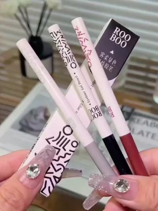 啊啊啊这个价竟然买到了这么好用的眼线胶笔!我真的太爱了#平价彩妆 #眼线胶笔 #画眼线 #眼线