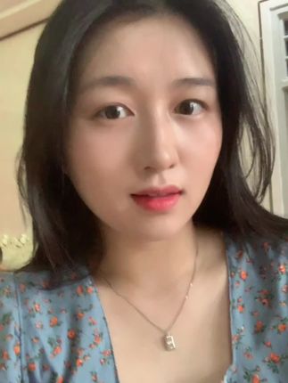 Thefanticy水光粉底#好物推荐分享 #仙女必备 ##种草 挖到宝了,夏天的报恩粉底棒,平价养肤,清透服帖奶油肌。