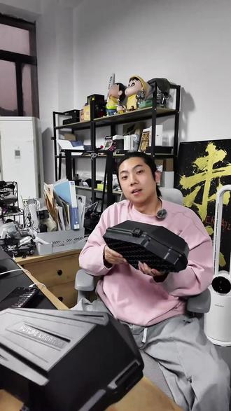 未来造物|宽体侧箱增加储物空间极核ae4se/小牛FX/FXT改装边箱#好物推荐 #储物边箱 #未来造物 #极核小牛配件 #实用好物