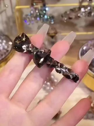 #6公分高端发夹一字夹轻奢重工气质边夹鸭嘴夹发饰发卡刘海夹夹子 #鸭嘴夹发饰 #一字夹用法 #盘发教程 #扎发小技巧 @DOU+小助手 @巨量千川