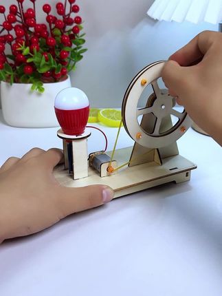 孩子放假在家给他安排这个组装手摇发电机,玩的同时还能学习科学知识#拼装玩具 #手摇发电机玩具 #手摇发电机 #拼装模型 #组装玩具