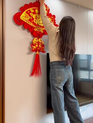 搬新家挂上美美的中国结真好看#电视背景墙 #中国结挂件 #电视背景墙三件套