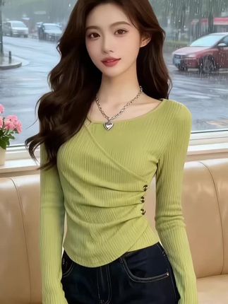 #春秋穿搭 #减龄显瘦穿搭 #秋季清冷感白月光穿搭#通勤穿搭如何摆脱土气感#内搭外穿都好看