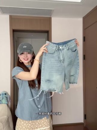 美式复古蓝色破洞牛仔短裤女夏季2025新款阔腿高腰直筒五分中裤子#五分中裤子#直筒#短裤#复古#破洞牛仔裤
