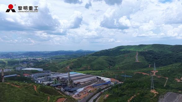 稀贵金属回收工业炉配套煤粉制备 工业炉燃料煤粉制备,是稀贵金属回收利用冶炼生产稳定高效的坚实根基。黎明重工LM 立式磨煤机高效节能、运行稳定,护航生产线全周期稳定运行。以绿色智能推动稀贵金属高值化利用。#黎明重工 #立磨 #磨煤机 #节能环保