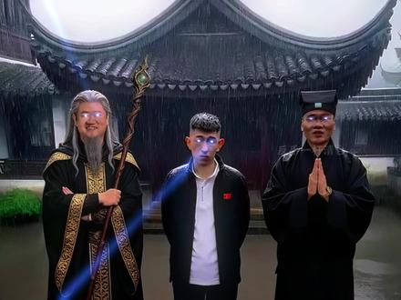 现在不带两个法师根本没法打比赛了? 来自苏A和617的神迹助攻!国内台球圈迎来史诗级更新!
#乔氏大师赛 #秦利文 #617 #苏A #台球