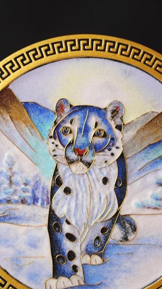 《雪豹》掐丝珐琅活性碳盘设计理念 #掐丝珐琅 #掐丝珐琅diy材料包 #掐丝珐琅画 #非遗手工 #掐丝珐琅碳盘