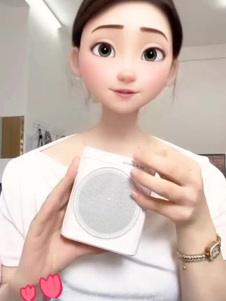 终于找到了一套便宜又好用的硅胶铲勺套装,它里面有一个炒菜的铲子,一个大汤勺,一个小汤勺和一个漏勺,平时我们炒个菜、盛个汤、捞个面都特别方便。它是耐高温的硅胶材质,柔软不伤锅,而且还可以收纳在它自带的这个底座里,干净卫生又不占地方。