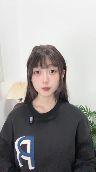 多闪投喂精灵,萌化你的心#多闪 #火人拍照吃同款
