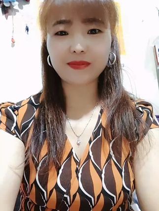 谢谢亲们晚上好😘好不好看你们说了算 😘