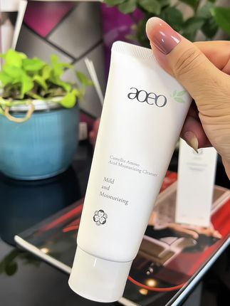 洗卸养三合一,防晒隔离都可以轻松卸除,温和养肤#aoeo洗面奶 #氨基酸洗面奶 #山茶花洗面奶 #洗面奶推荐