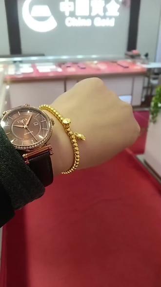 足金古法两世欢
“两世欢”又名“合合莲心”莲蓬手链,
莲谐年,有如意年年之意,
寓意佩戴者年年岁岁,
万事如意、“好事连连”🌹#足金999 #中国黄金 #好物推荐🔥 #两世欢手链