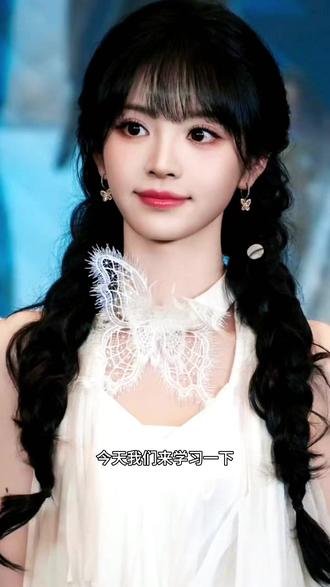 田曦薇同款甜美双麻花,直接上手出片~#把头发扎起来 #田曦薇同款甜妹发型教程 #田曦薇 #编发 #春季编发